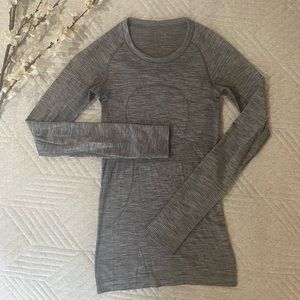 Lulu Lemon Swiftly Tech long sleeve top